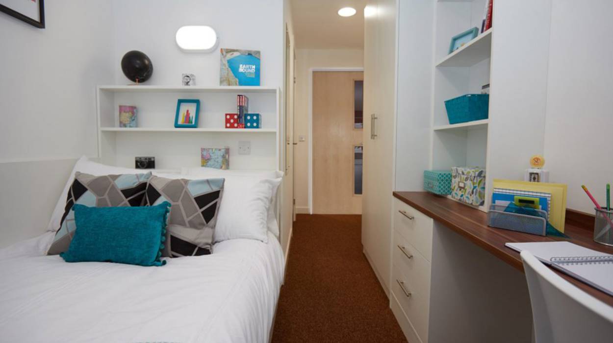 Fresh Student Living