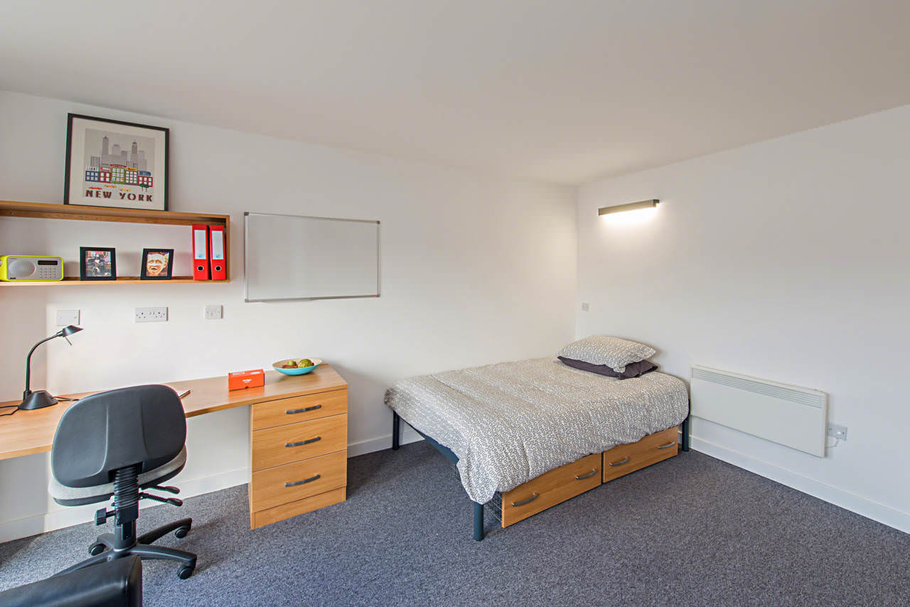 Kelvingrove House Student •