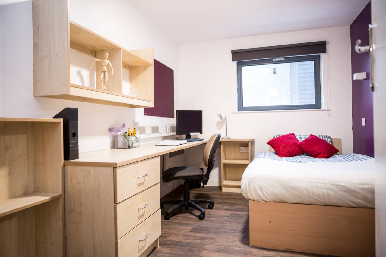 Arena Village Leeds Student Accommodation • Reviews ...