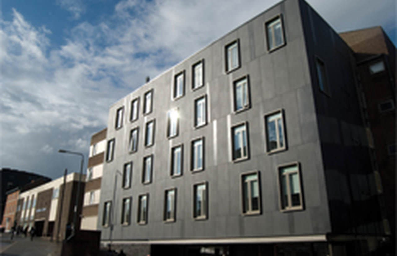 Bowman House Student •