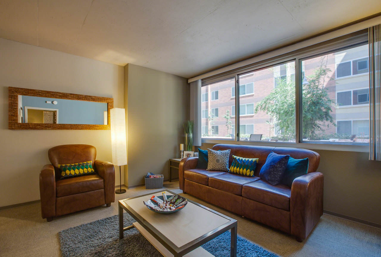 University Gateway, Los Angeles • Student Housing