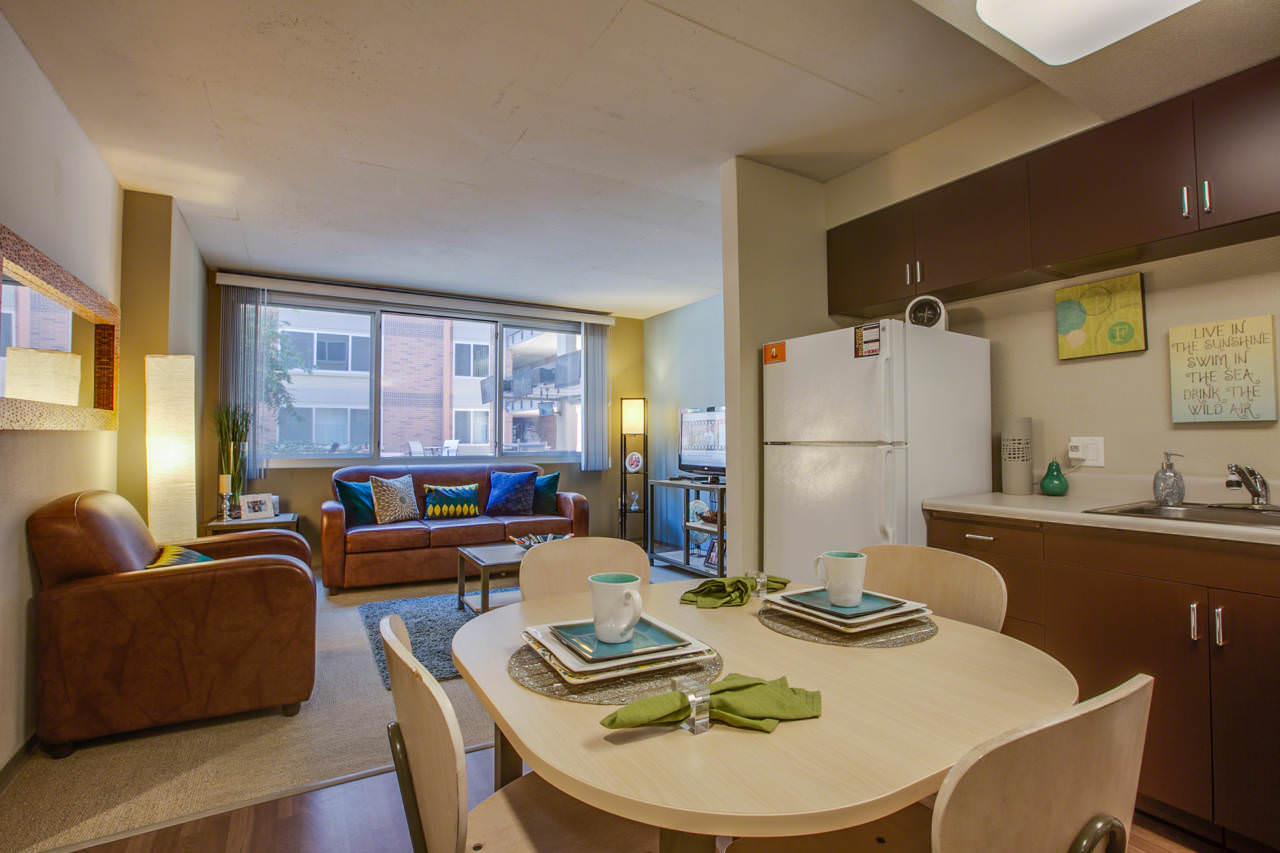 University Gateway, Los Angeles • Student Housing