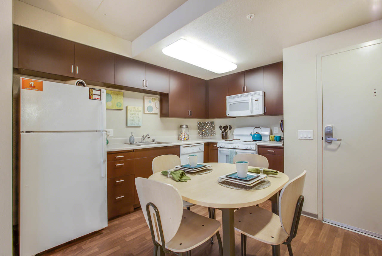 University Gateway, Los Angeles • Student Housing