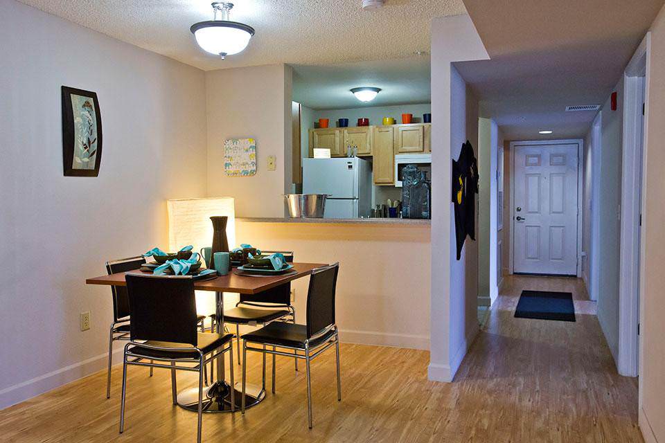 Knights Circle Orlando, FL Student Housing • Reviews •
