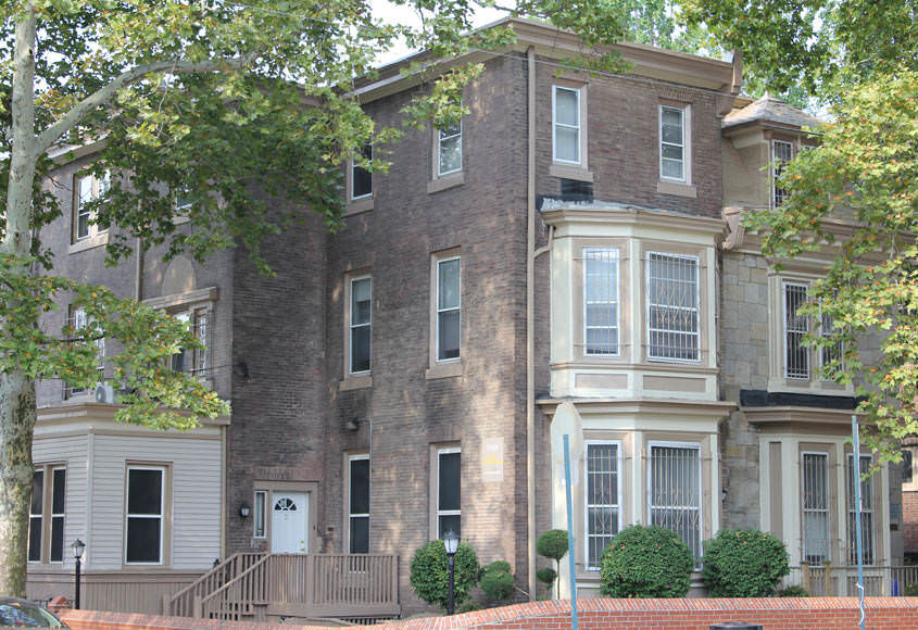 Campus Apartments Student Housing •