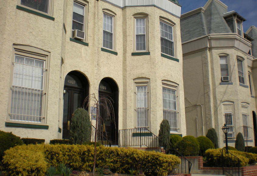 Campus Apartments Student Housing •