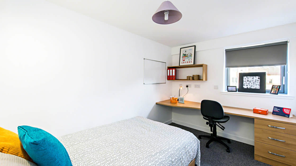 Kelvingrove House, Glasgow • Student •